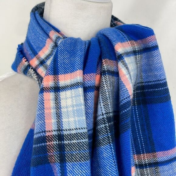Gap Plaid Blanket Scarf Blue very soft - Picture 9 of 9